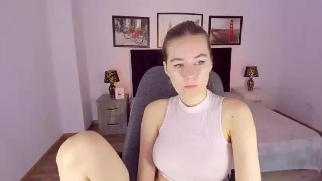Image 8 of elliebarns Stream on Chaturbate on 14 months ago