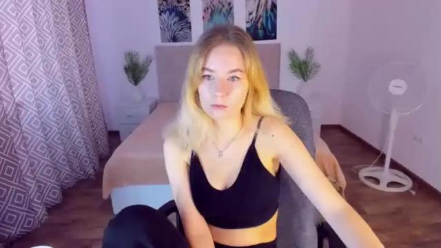 Thumbnail 1, elliebarns's Stream at Chaturbate, 14 months ago