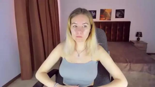 Image 3 of elliebarns Stream on Chaturbate on 14 months ago