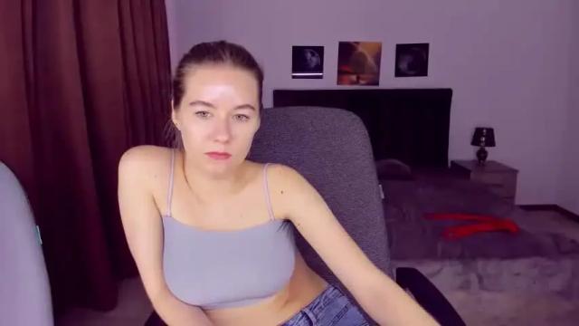 Image 11 of elliebarns Stream on Chaturbate on 14 months ago