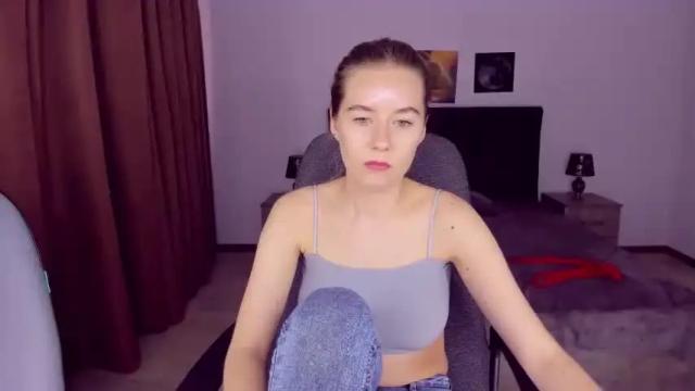 Image 6 of elliebarns Stream on Chaturbate on 14 months ago