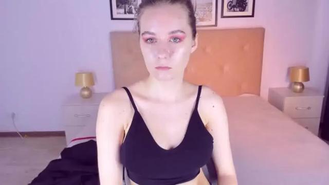 Image 7 of elliebarns Stream on Chaturbate on 14 months ago