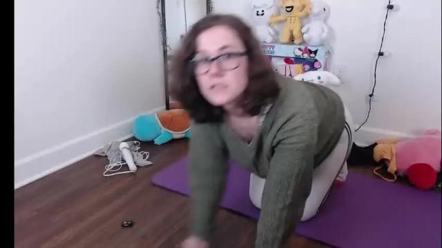 Thumbnail 1, elliecharmful's Stream at Chaturbate, 18 days ago