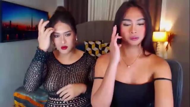 Image 3 of elliecummers Stream on Chaturbate on 1 month ago