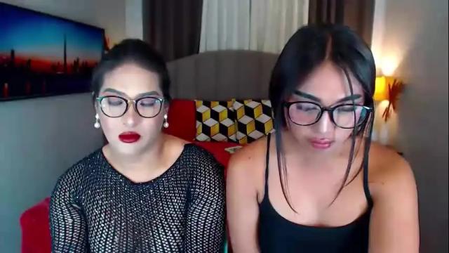Image 12 of elliecummers Stream on Chaturbate on 28 days ago