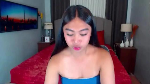 Image 4 of elliecummers Stream on Chaturbate on 25 days ago