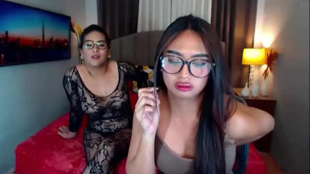 Image 10 of elliecummers Stream on Chaturbate on 2 days ago