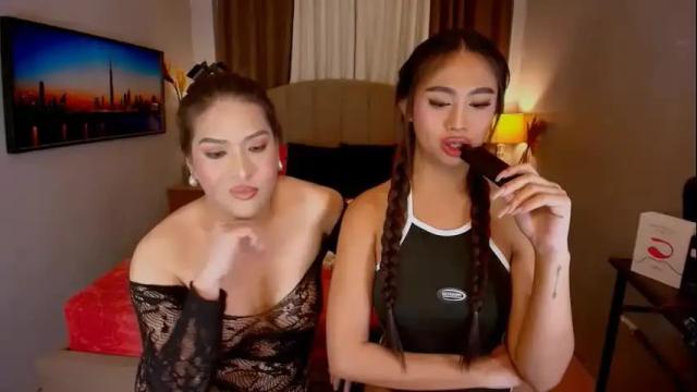 Image 2 of elliecummers Stream on Chaturbate on 1 month ago