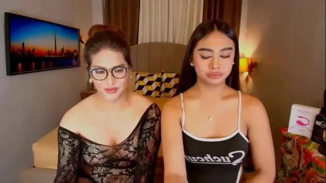 Image 7 of elliecummers Stream on Chaturbate on 27 days ago