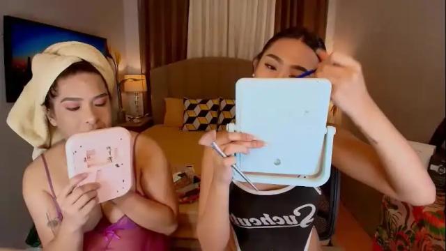 Image 8 of elliecummers Stream on Chaturbate on 16 days ago