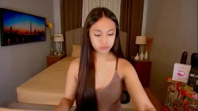 Image 4 of elliecummers Stream on Chaturbate on 9 days ago