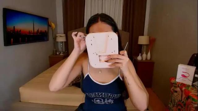 Image 7 of elliecummers Stream on Chaturbate on 4 days ago