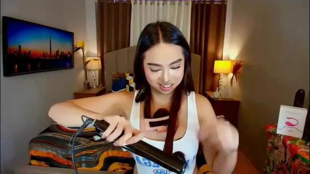 Thumbnail 3, elliecummers's Stream at Chaturbate, 2 months ago