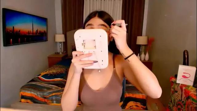 Thumbnail 2, elliecummers's Stream at Chaturbate, 2 months ago