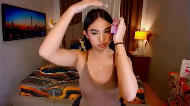 Image 4 of elliecummers Stream on Chaturbate on 2 months ago