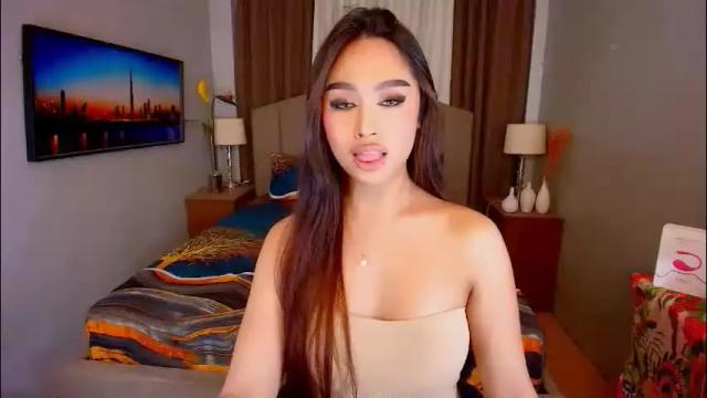 Image 3 of elliecummers Stream on Chaturbate on 1 month ago