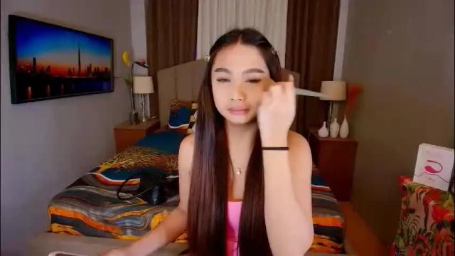 Image 6 of elliecummers Stream on Chaturbate on 1 month ago