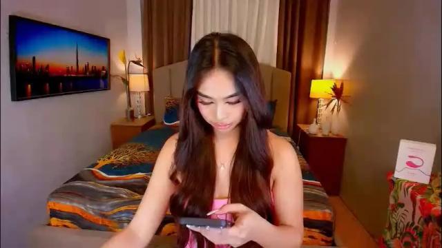 Image 2 of elliecummers Stream on Chaturbate on 1 month ago