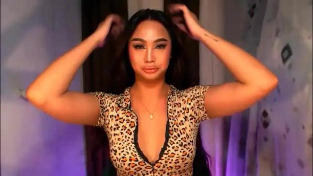 Image 10 of elliecummers Stream on Chaturbate on 3 days ago