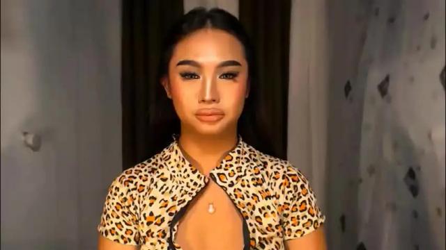 Image 4 of elliecummers Stream on Chaturbate on 1 day ago