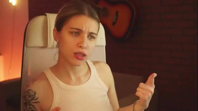 Image 2 of elliecutes Stream on Chaturbate on 14 days ago