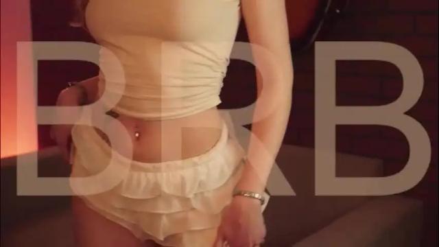 Image 4 of elliecutes Stream on Chaturbate on 2 months ago
