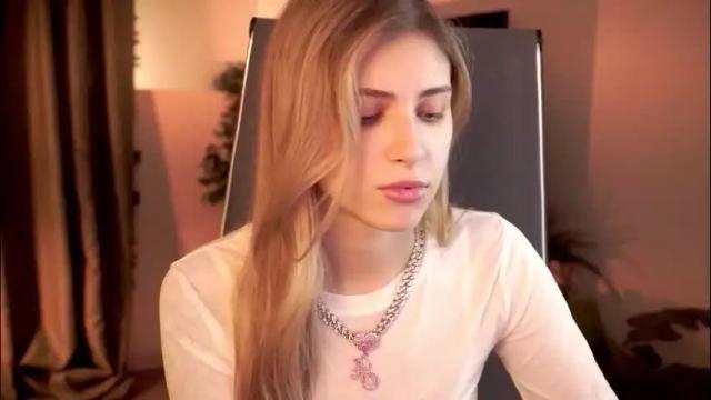 Thumbnail 1, elliecutes's Stream at Chaturbate, 1 month ago