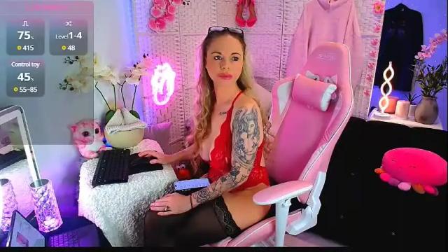 Image 2 of elliekarrrx Stream on Chaturbate on 1 month ago