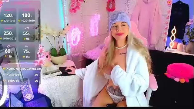 Image 3 of elliekarrrx Stream on Chaturbate on 24 days ago