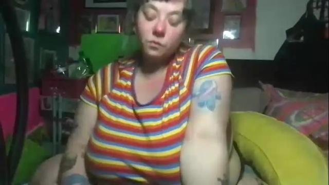 Image 4 of ellielouise11 Stream on Chaturbate on 1 month ago