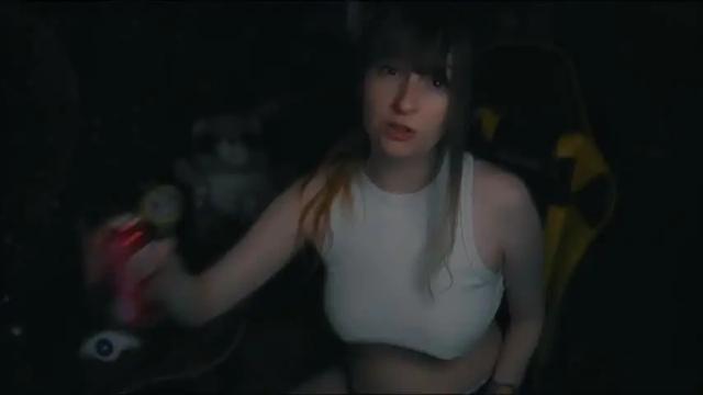 Image 12 of ellieobey Stream on Chaturbate on 15 months ago