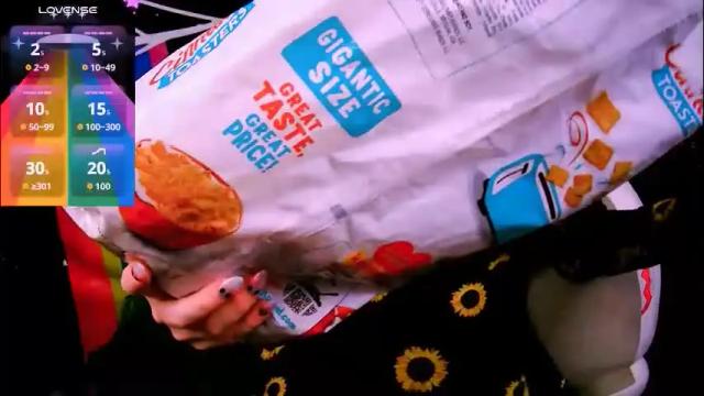 Image 11 of ellieobey Stream on Chaturbate on 7 days ago