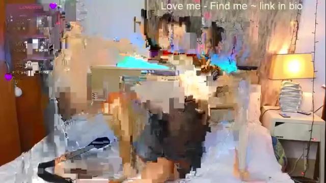 Image 3 of ellieroze Stream on Chaturbate on 1 month ago