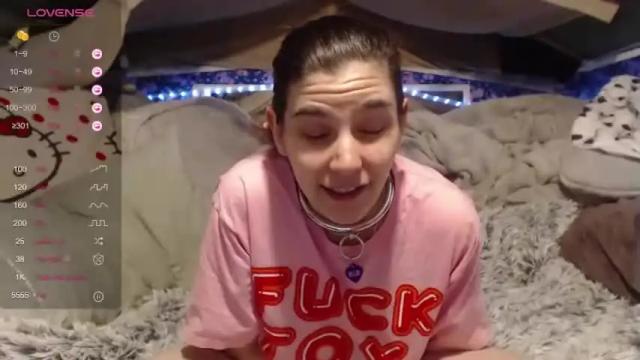 Image 6 of elliethedolly Stream on Chaturbate on 17 months ago