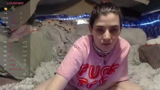 Image 6 of elliethedolly Stream on Chaturbate on 15 months ago