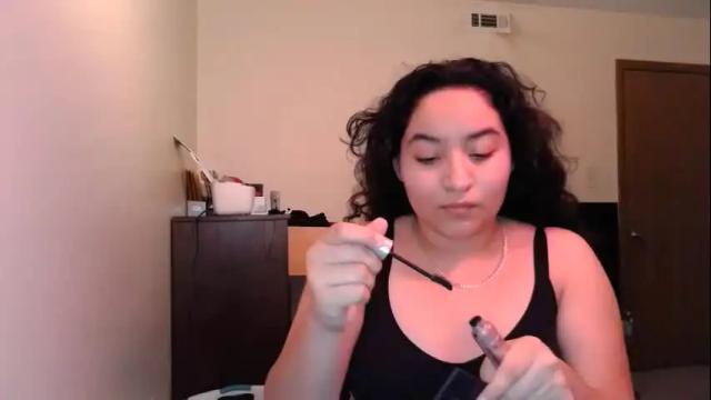 Image 4 of elliewilliamsgf Stream on Chaturbate on 14 months ago