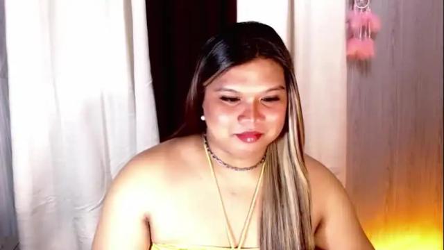 Image 2 of ellise_husson Stream on Chaturbate on 1 month ago