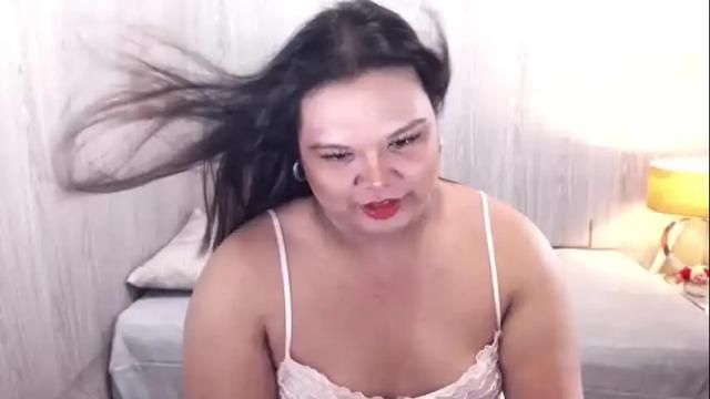 Image 7 of ellise_husson Stream on Chaturbate on 1 month ago