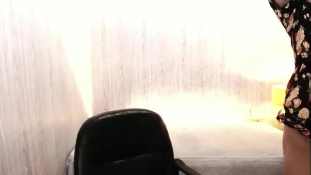 Image 7 of ellise_husson Stream on Chaturbate on 1 month ago