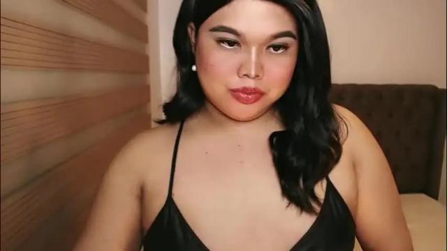 Image 11 of ellise_husson Stream on Chaturbate on 19 days ago