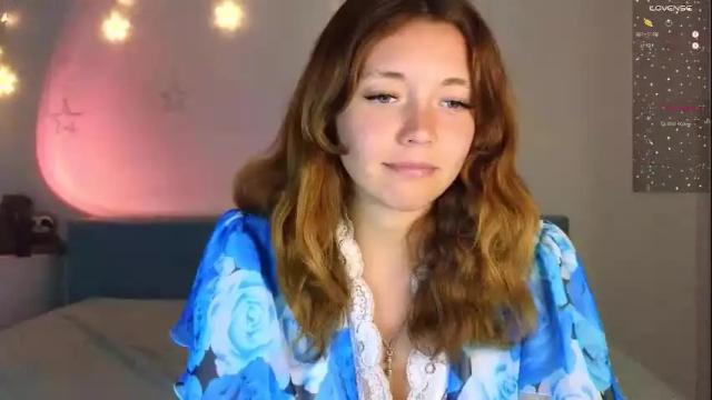 Image 3 of ellisunny Stream on Chaturbate on 1 month ago