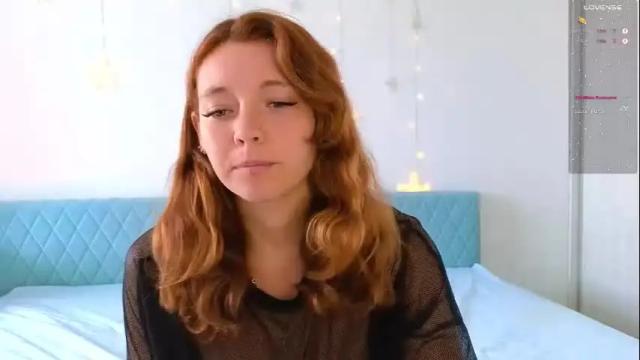 Image 3 of ellisunny Stream on Chaturbate on 1 month ago