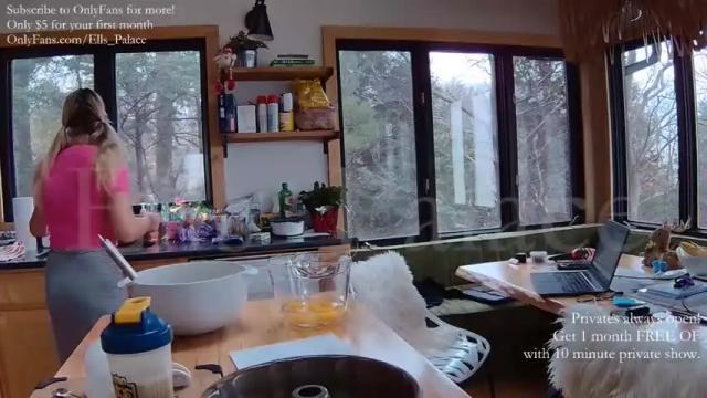 Image 8 of ells_palace Stream on Chaturbate on 17 months ago