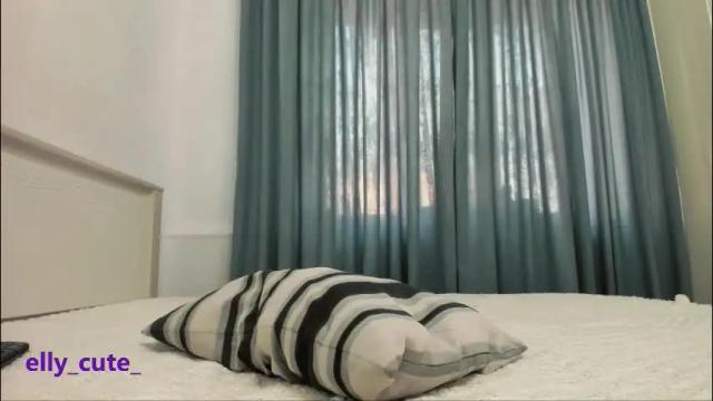 Image 8 of elly_cute_ Stream on Chaturbate on 2 months ago