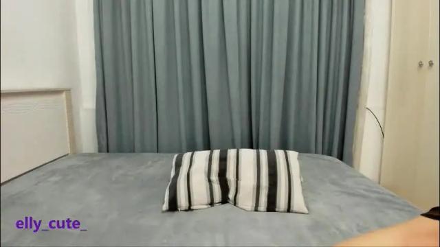 Image 2 of elly_cute_ Stream on Chaturbate on 1 month ago