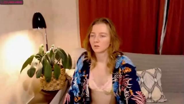 Image 12 of elly_helly Stream on Chaturbate on 18 months ago