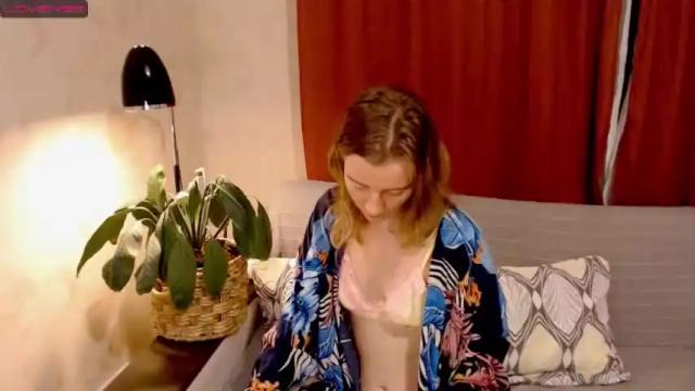 Image 6 of elly_helly Stream on Chaturbate on 18 months ago