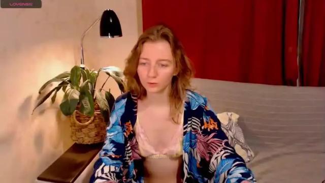 Image 11 of elly_helly Stream on Chaturbate on 18 months ago