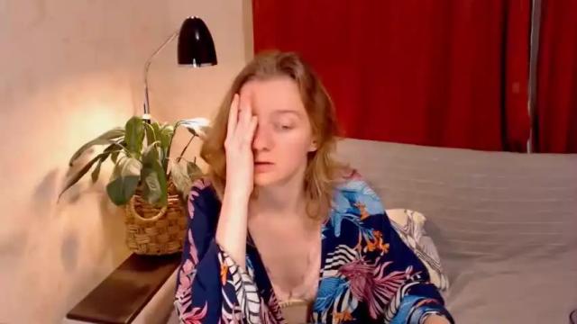 Image 2 of elly_helly Stream on Chaturbate on 18 months ago