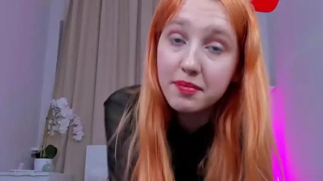 Image 2 of elly_leen_ Stream on Chaturbate on 18 months ago